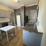 3Ng47 - Cheap Central 4Br Apartment