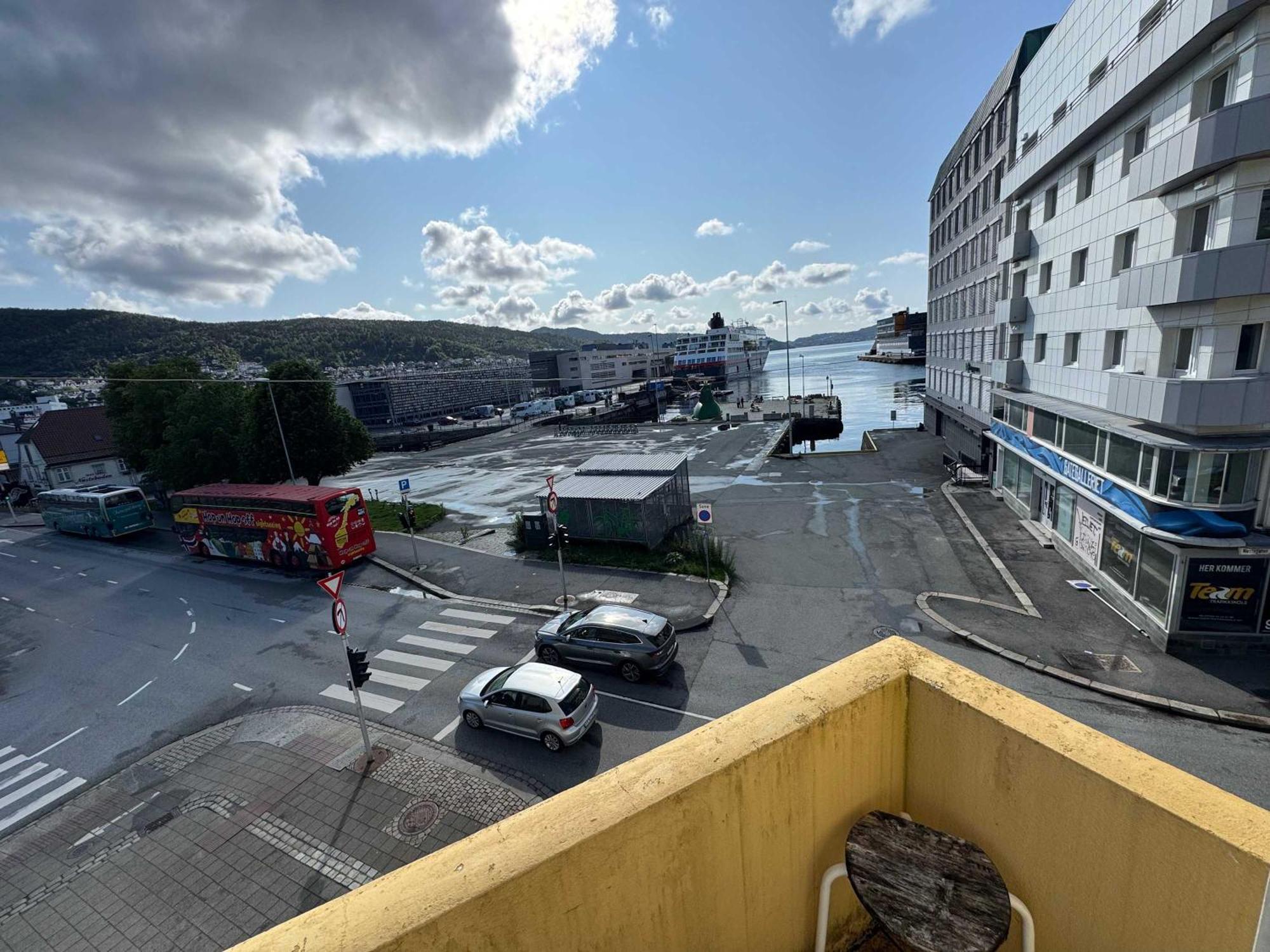 3ng47 - Cheap 4br Apartment *
